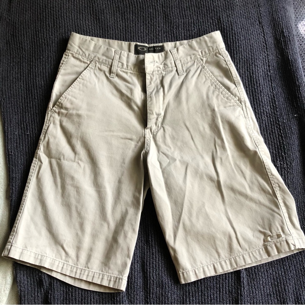 Oakley Men's Light Khaki Flat-Front Shorts